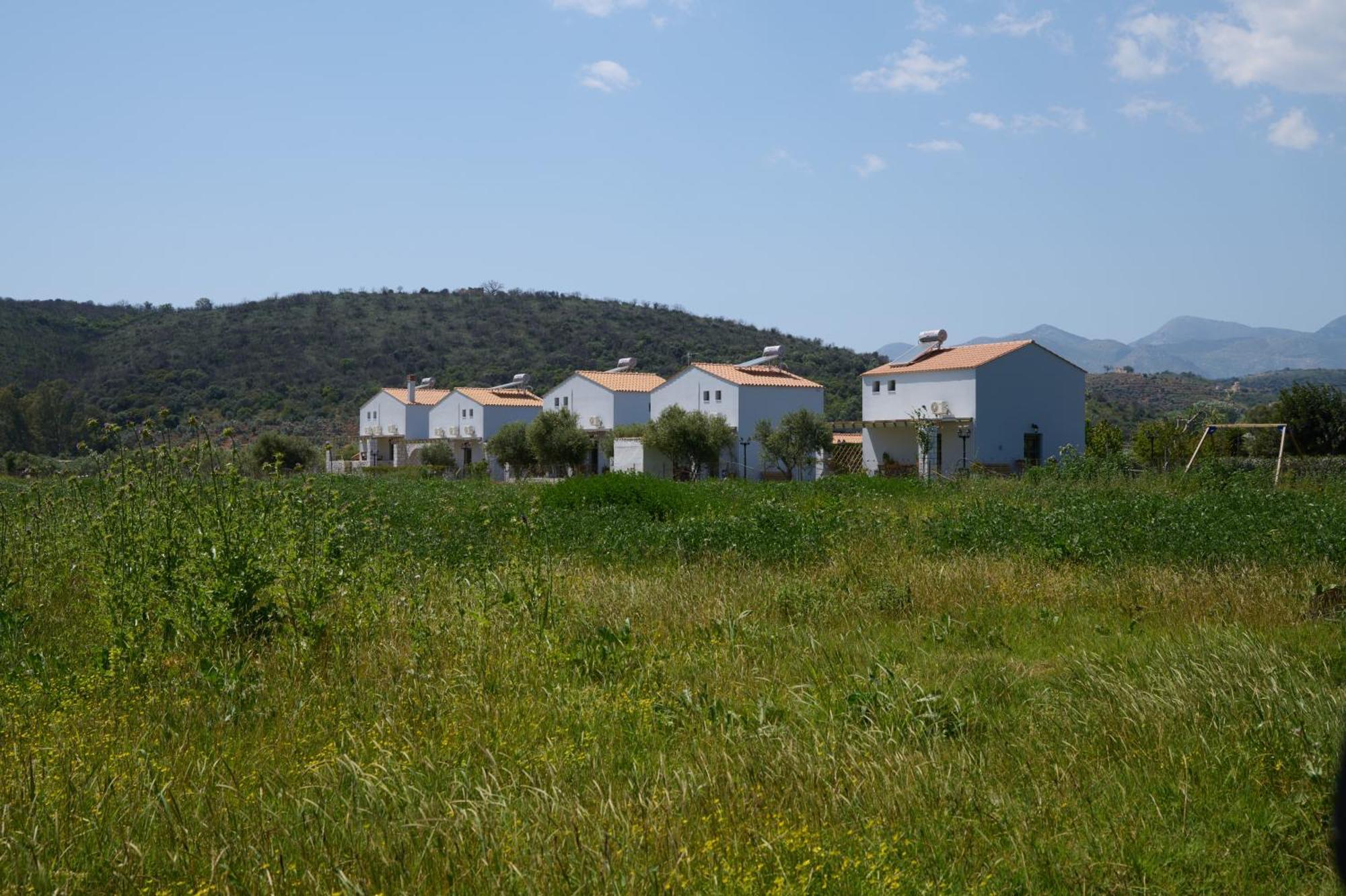 La Familia Luxury Private Maisonettes Near The Sea Gythio Eksteriør billede